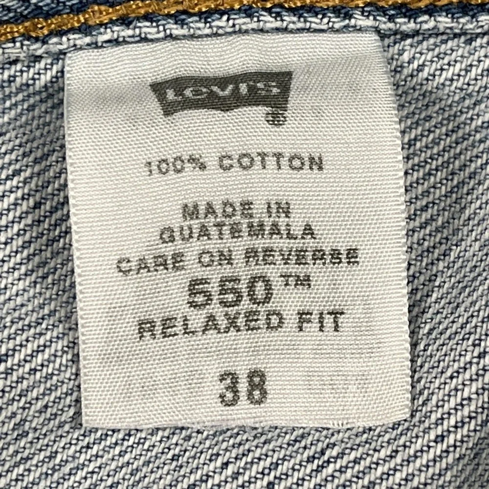 Vintage Levis 550 Denim Shorts Mens 38 Blue Denim Cotton Light Wash Relaxed Fit